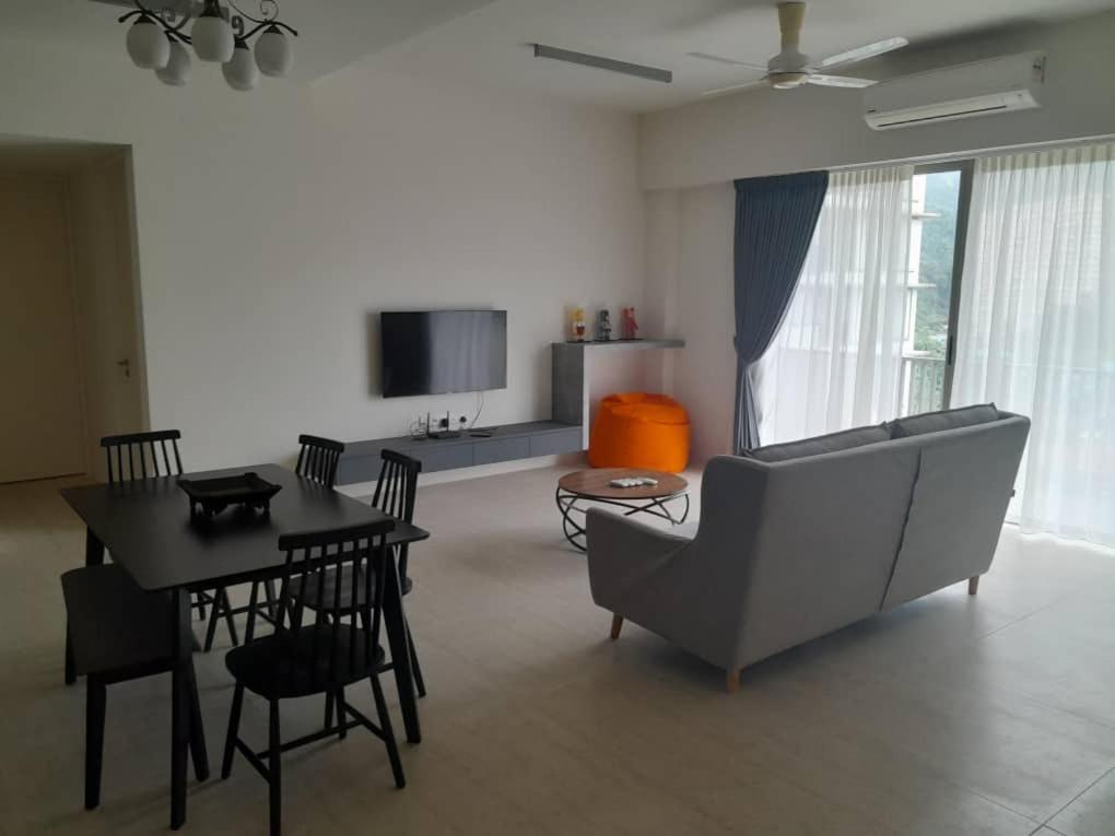 By The Sea Suites - Managed By Sdb Host Batu Ferringhi Exterior photo